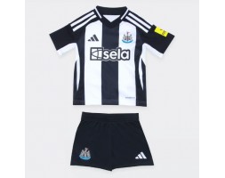 Newcastle United Hjemmebanesæt Børn 2024-25 Kort ærmer (+ korte bukser)
